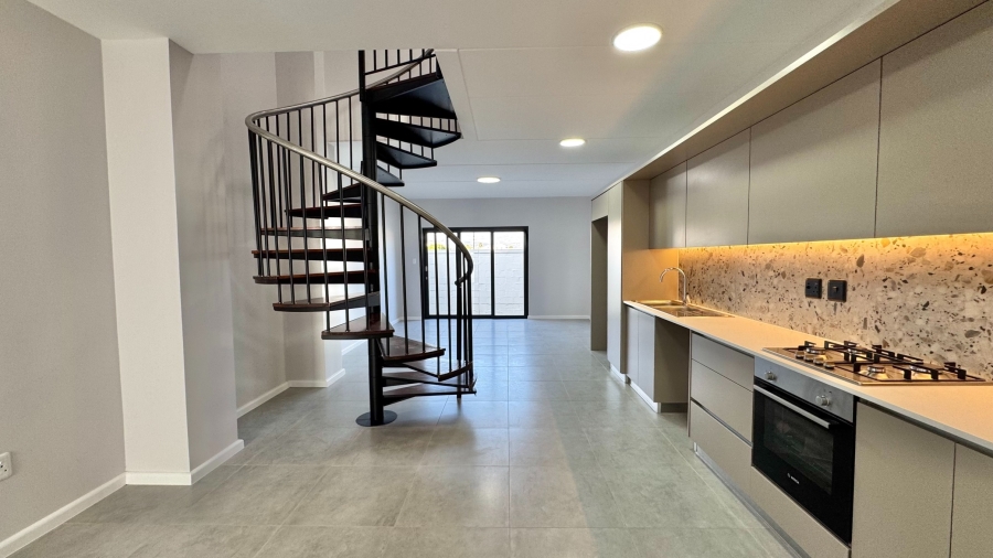 2 Bedroom Property for Sale in Gordons Bay Central Western Cape